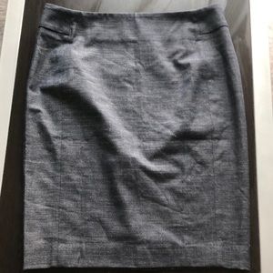 LOFT gray pencil skirt